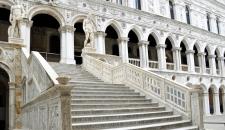 07-venezia-classica-palazzo-ducale-scala-dei-giganti