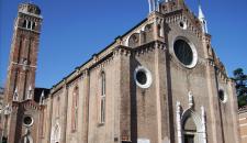 01-basilica-s-maria-gloriosa-dei-frari