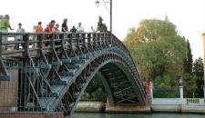 04-ponte-dell-accademia
