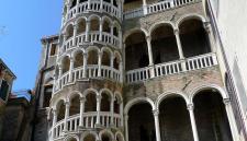 01-scala-contarini-del-bovolo