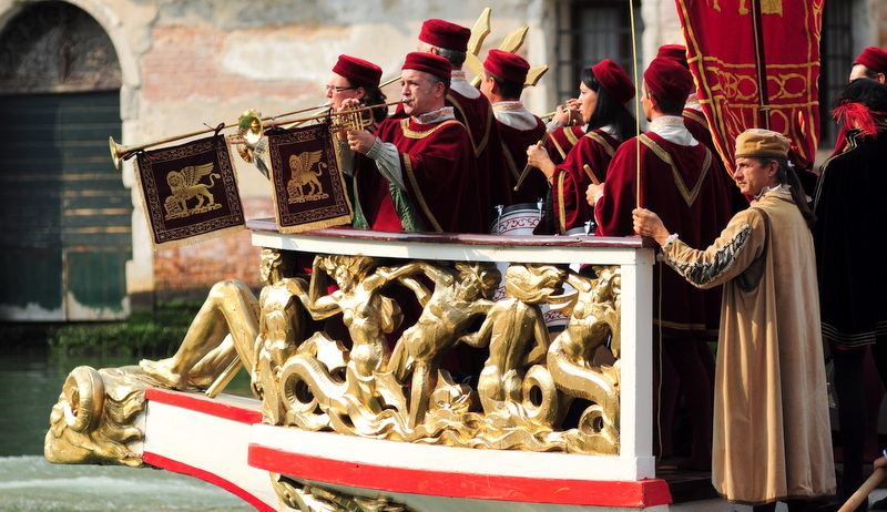 02-03-regata-storica
