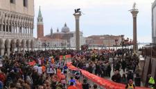 02-venice-marathon-in-piazza-san-marco